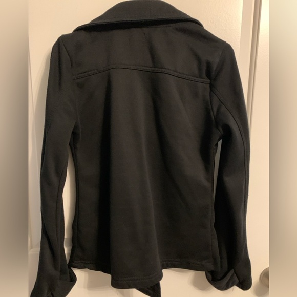Wet Seal Coat in Black Color size Large. - Picture 2 of 3